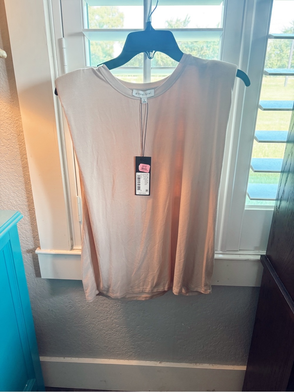 Gianni Bini Sleeveless Tank Top in tan